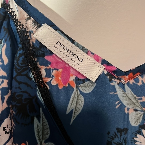 Promod Camisole Lingerie Style Y2K Size 8 Satin Lace Blue Floral EURO 40​​​​ - Picture 2 of 8